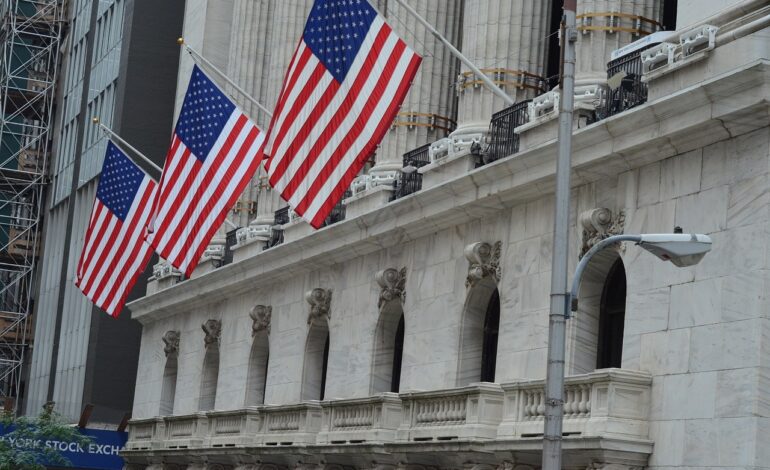 Stocks Shake Off CPI Report and Rally on Lower Oil Prices